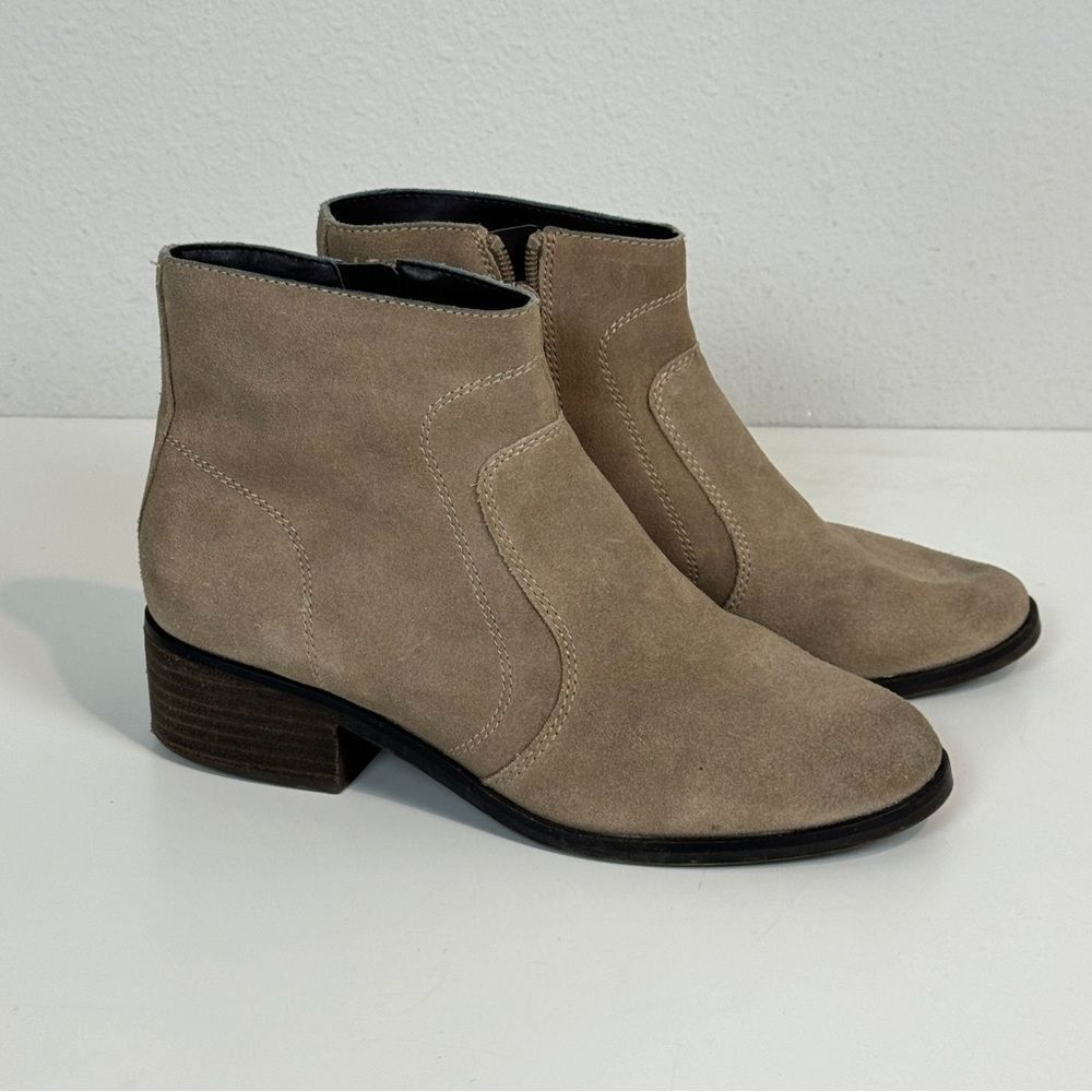 Gibson Latimer Nancyna Tan Suede Booties 6.5